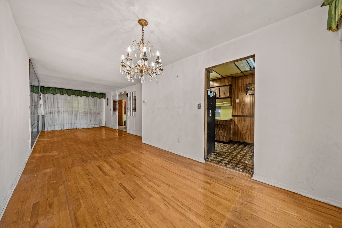 328 WORTMAN Avenue HSE