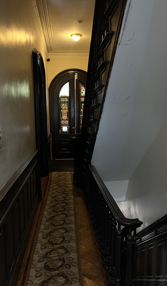 379 GRAND Avenue
