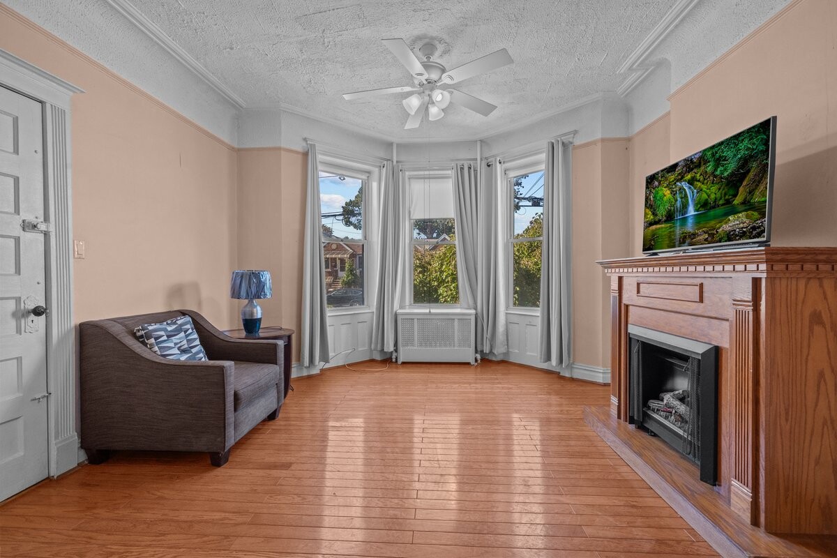 2147 SCHENECTADY Avenue