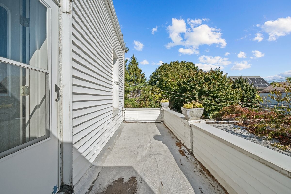 2147 SCHENECTADY Avenue