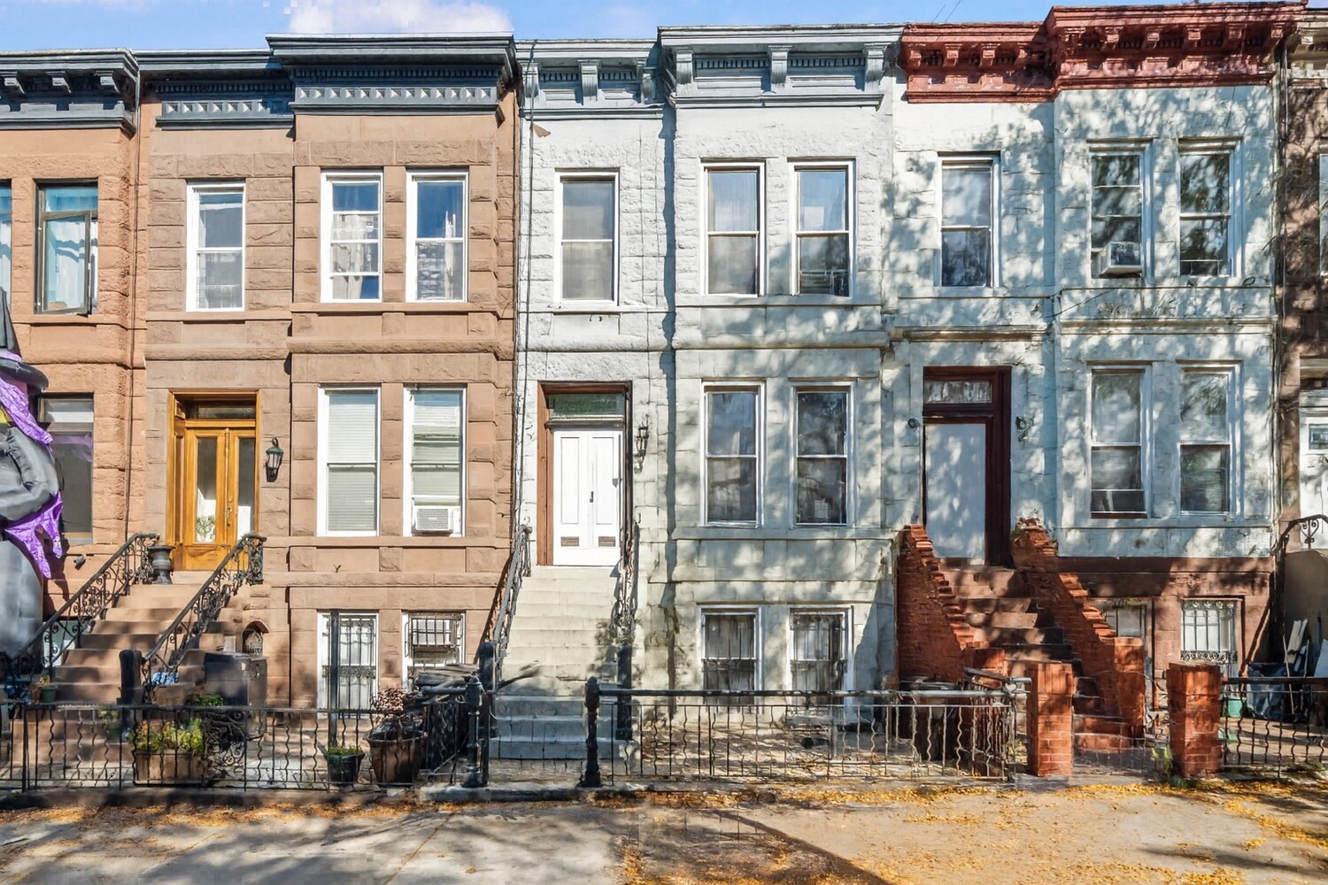 593 BAINBRIDGE Street