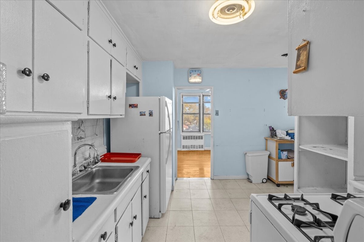 1770 E 14TH Street 5G