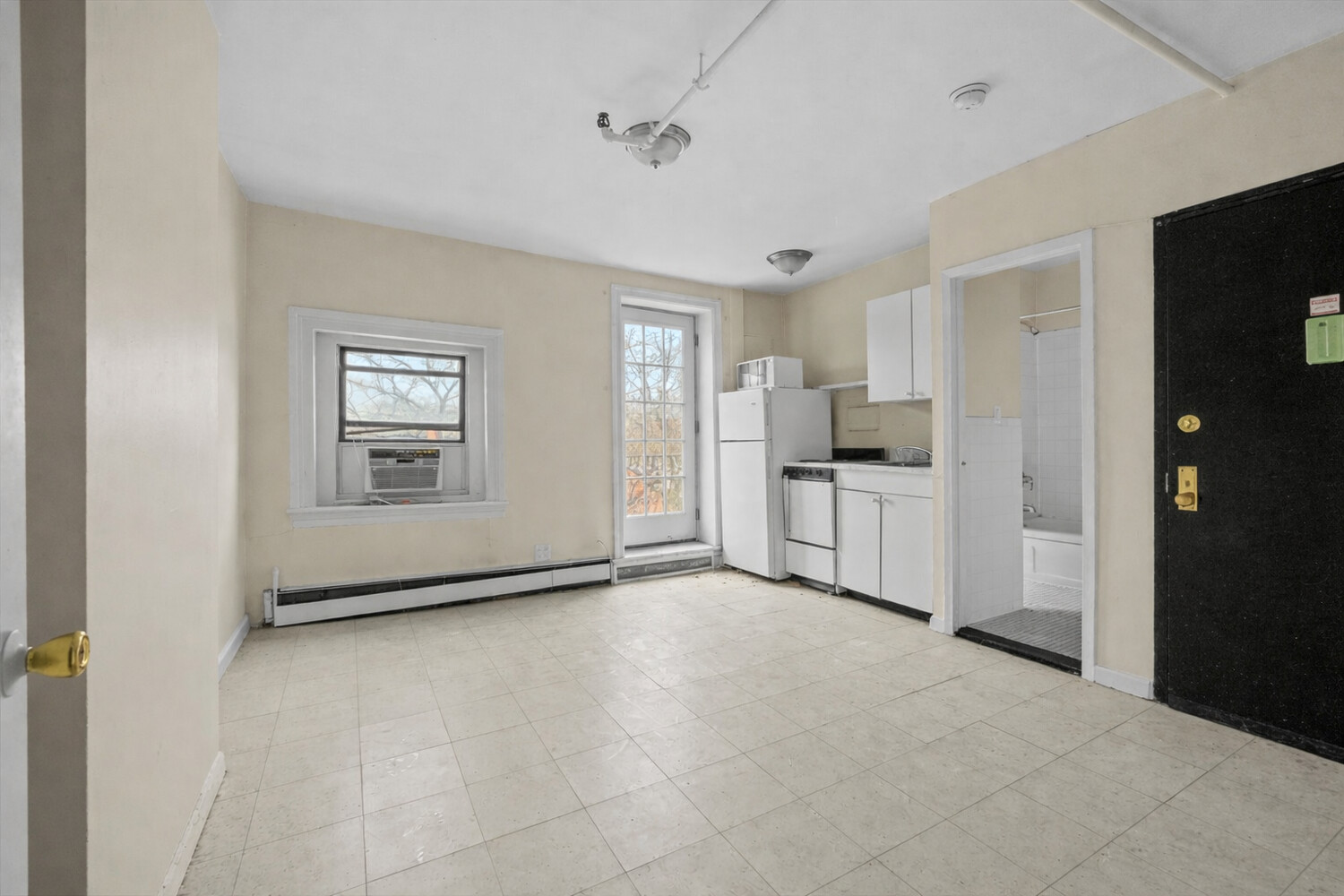 135 ST JAMES Place HSE