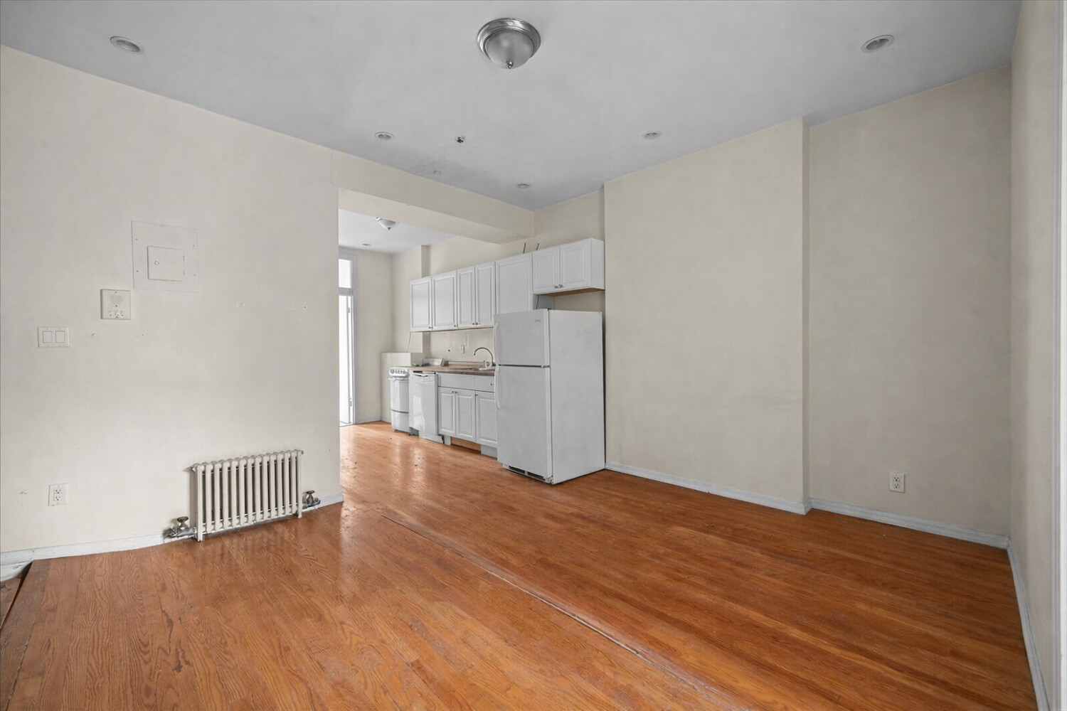 135 ST JAMES Place HSE