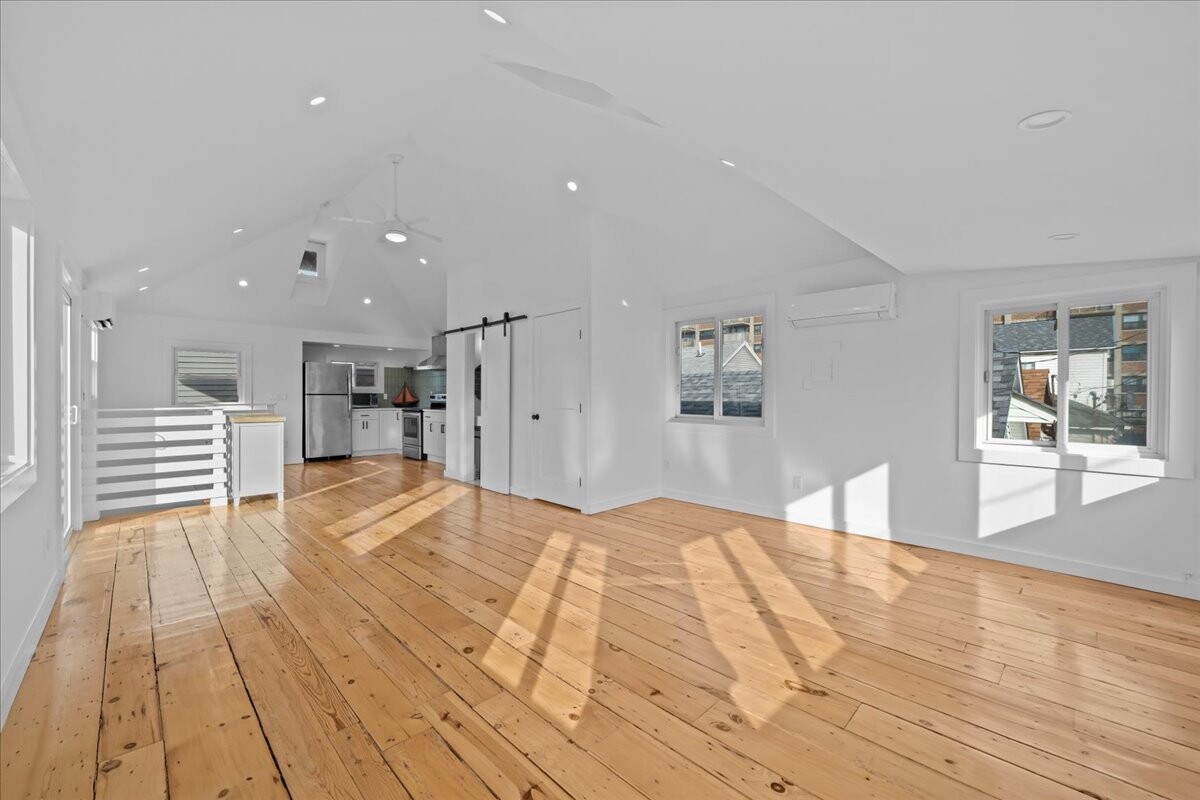 318A BEACH 101ST Street