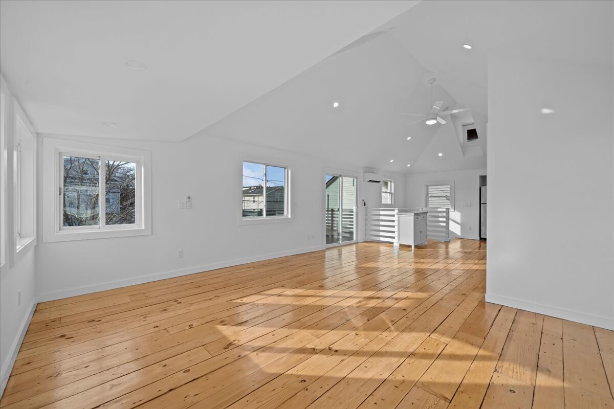318A BEACH 101ST Street