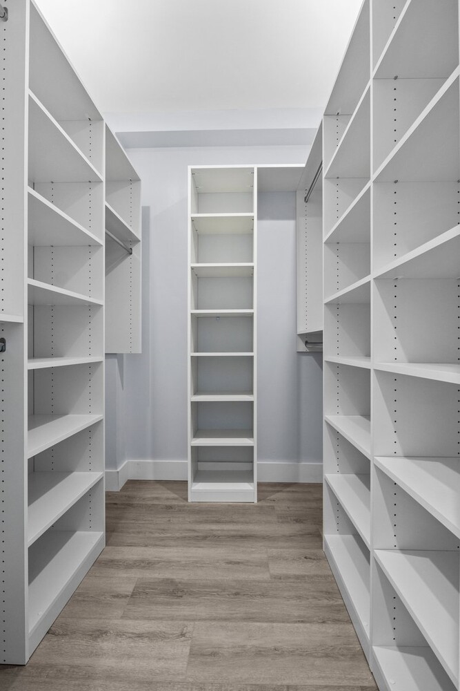 234 NORWOOD Avenue 3B