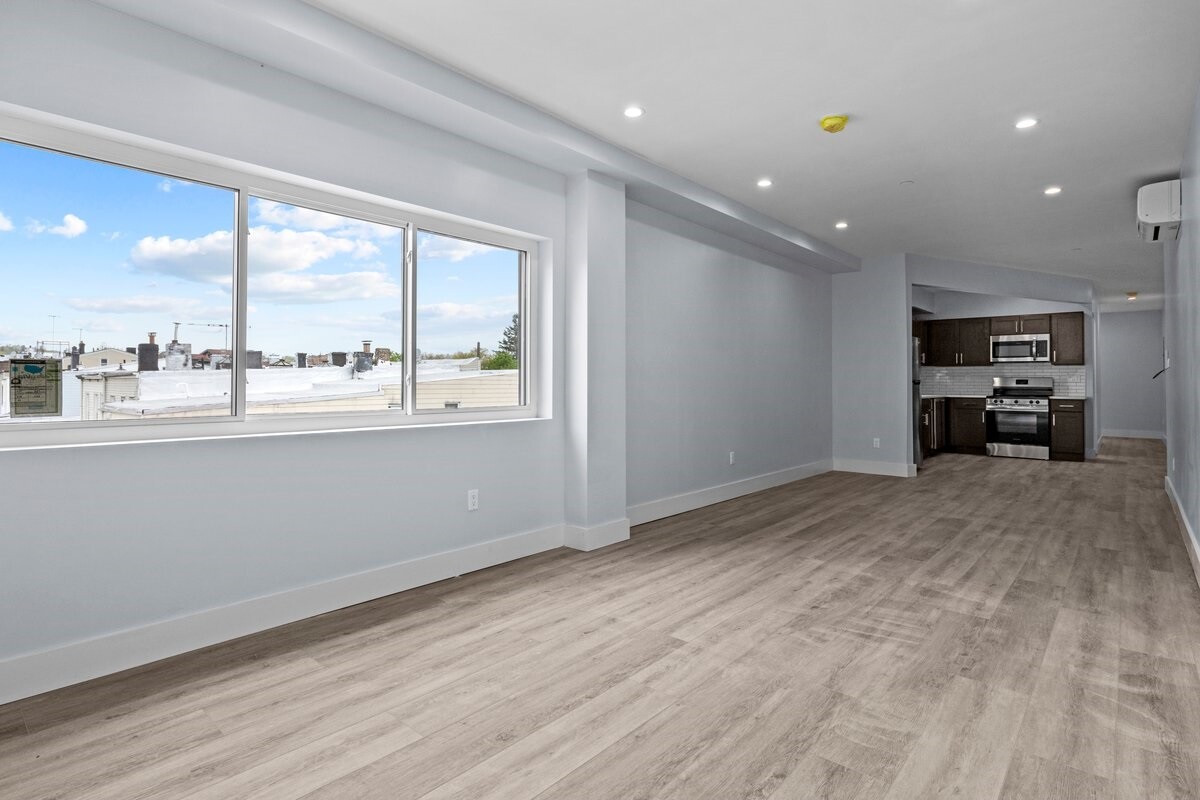 234 NORWOOD Avenue 3B