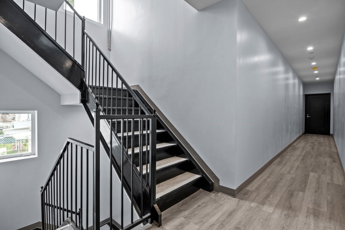 234 NORWOOD Avenue 3B