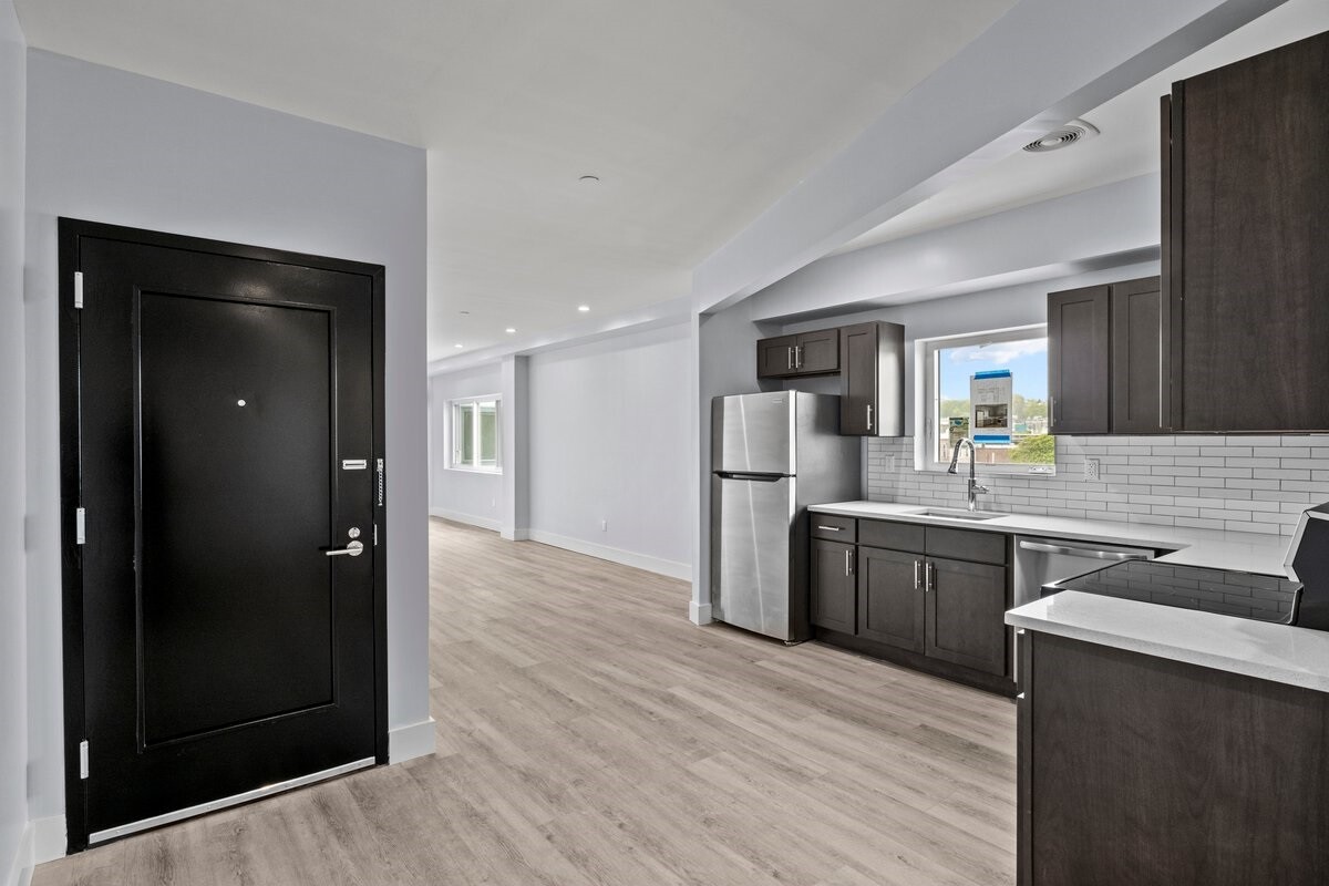 234 NORWOOD Avenue 3B