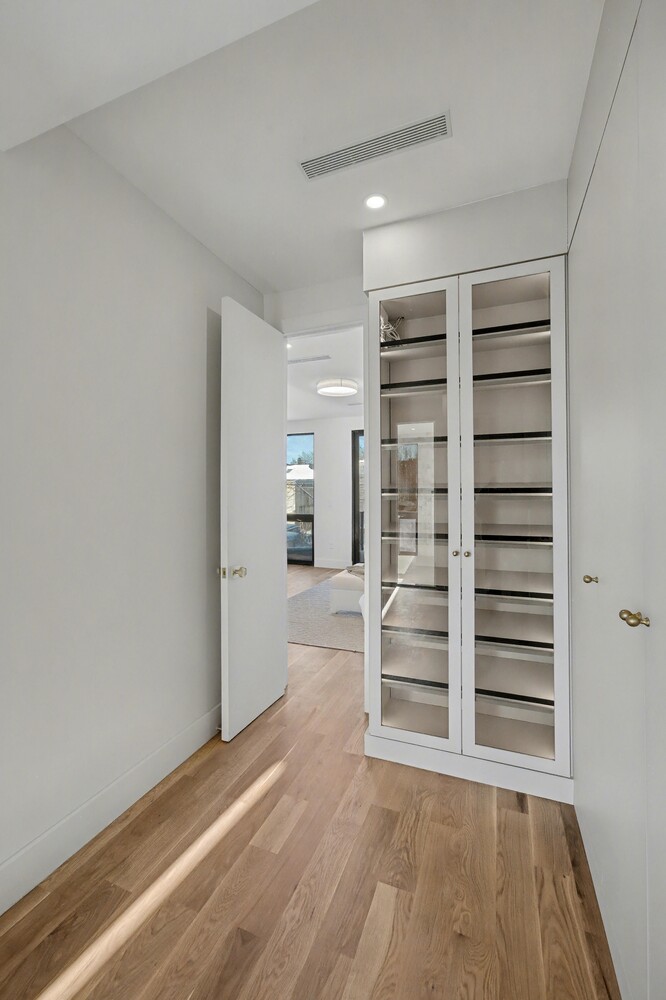 277 18TH Street