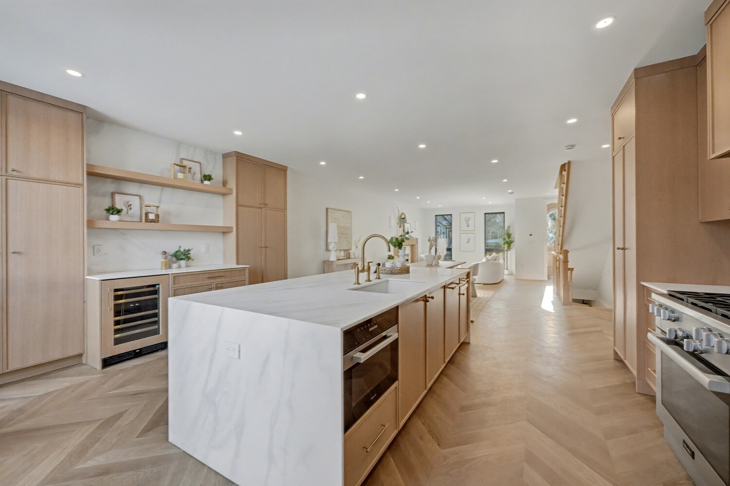 277 18TH Street