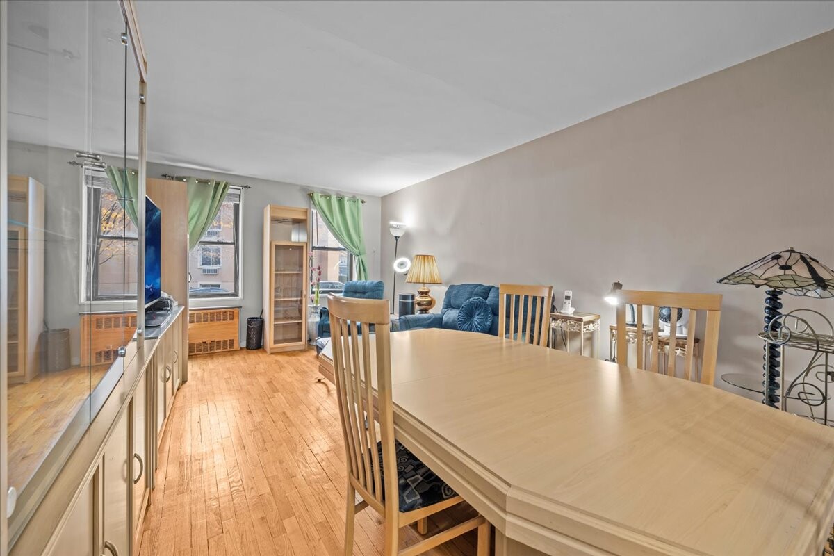 2270 PLUMB 1ST Street 1B