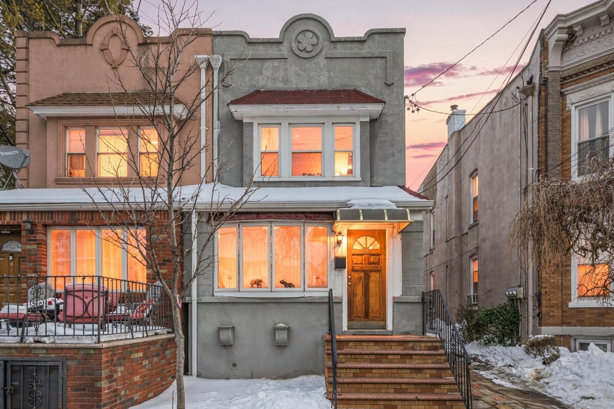 2143 SCHENECTADY Avenue