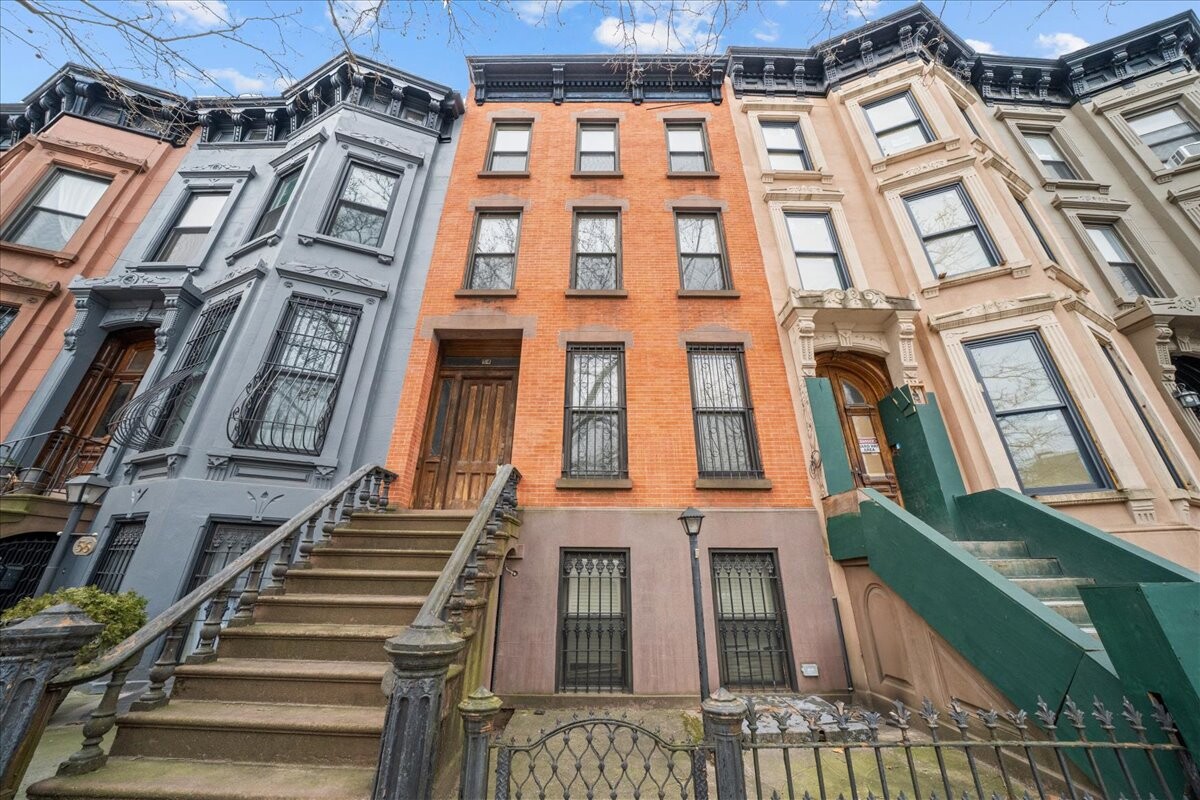 54 BERKELEY Place