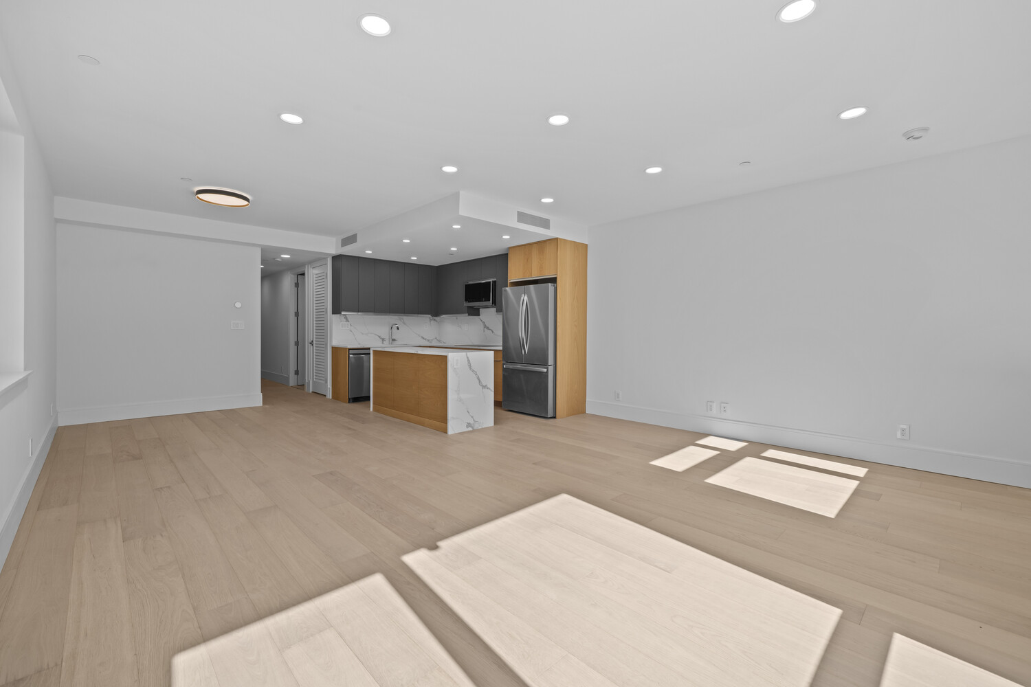 118 MADISON Street 3