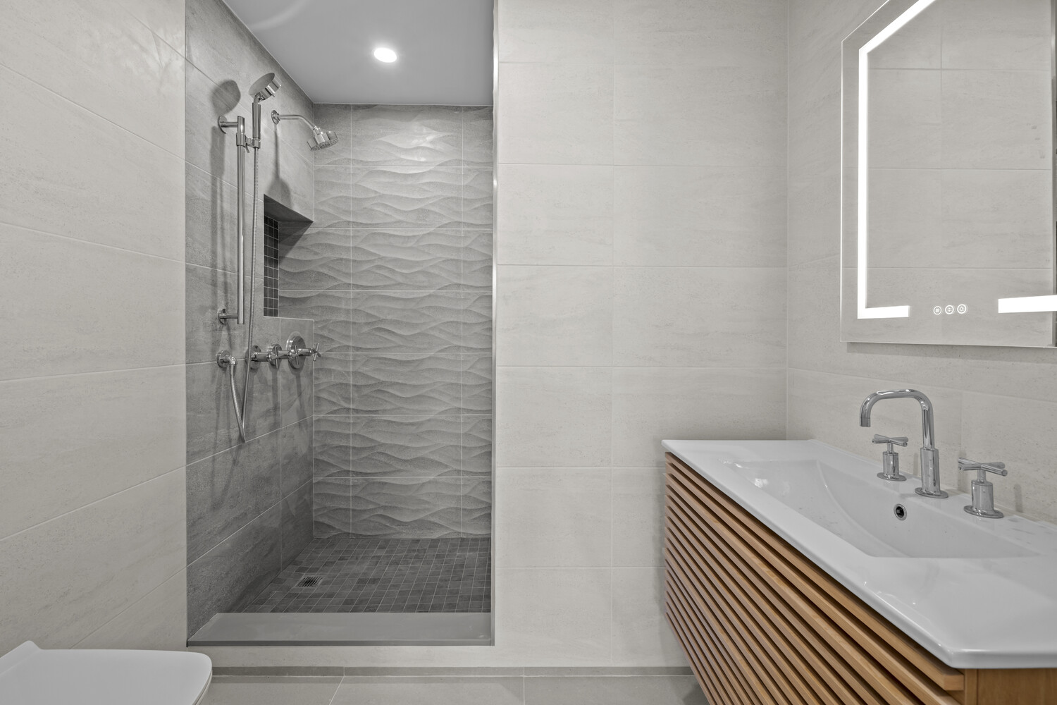 118 MADISON Street 3