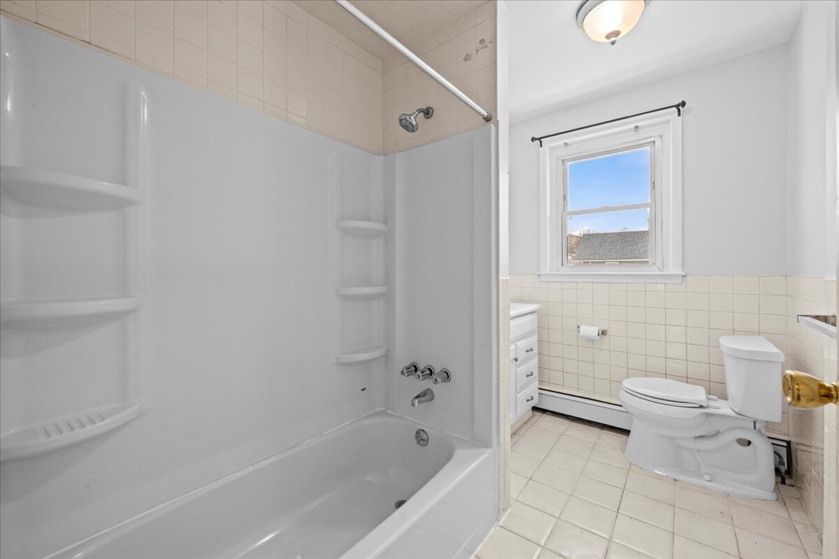 33 DELAWARE Avenue