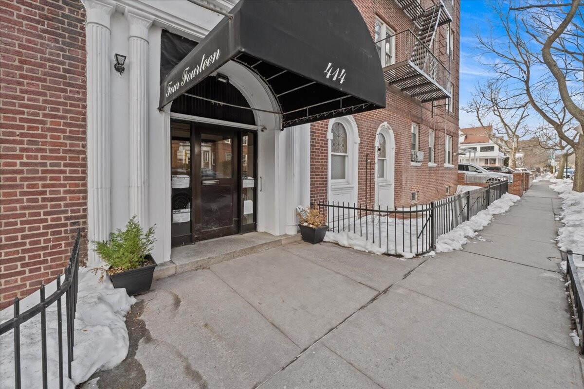 414 ALBEMARLE Road 5A