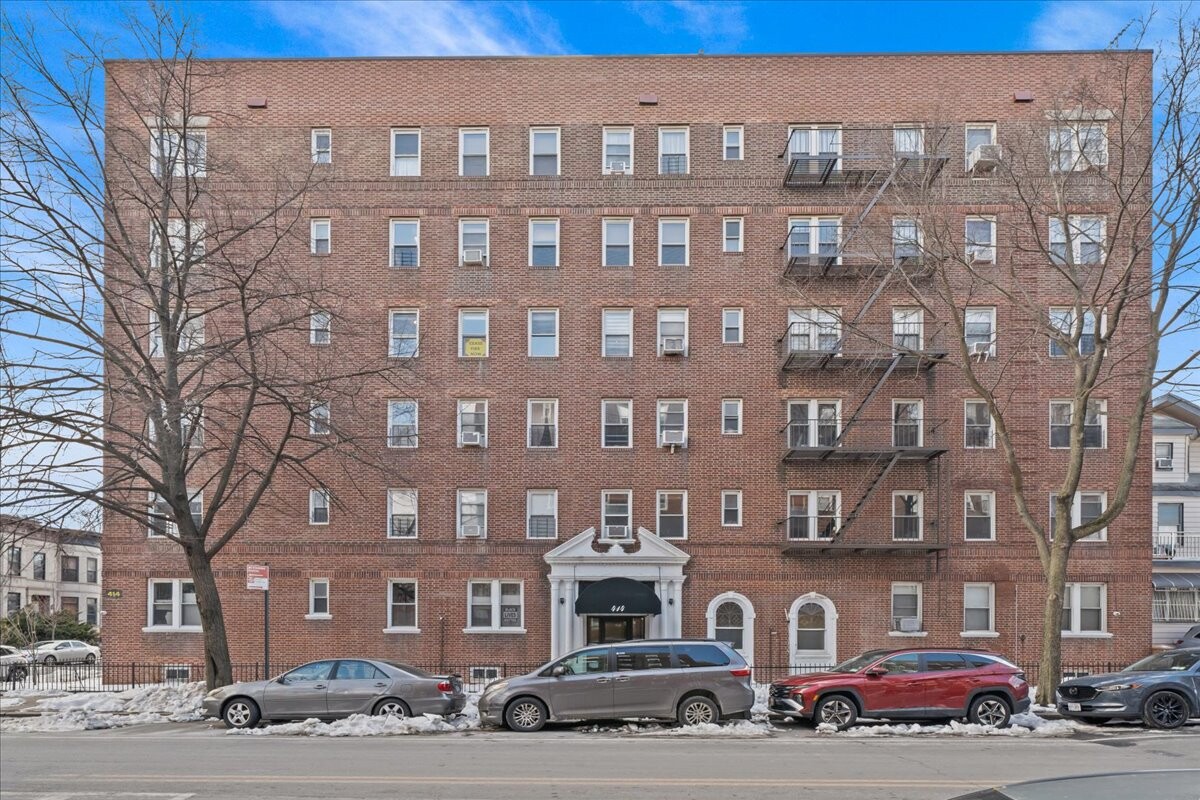 414 ALBEMARLE Road 5A