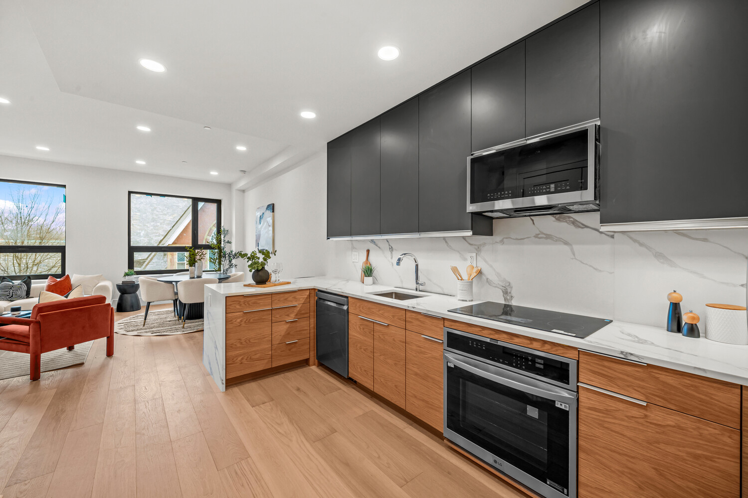 118 MADISON Street 4