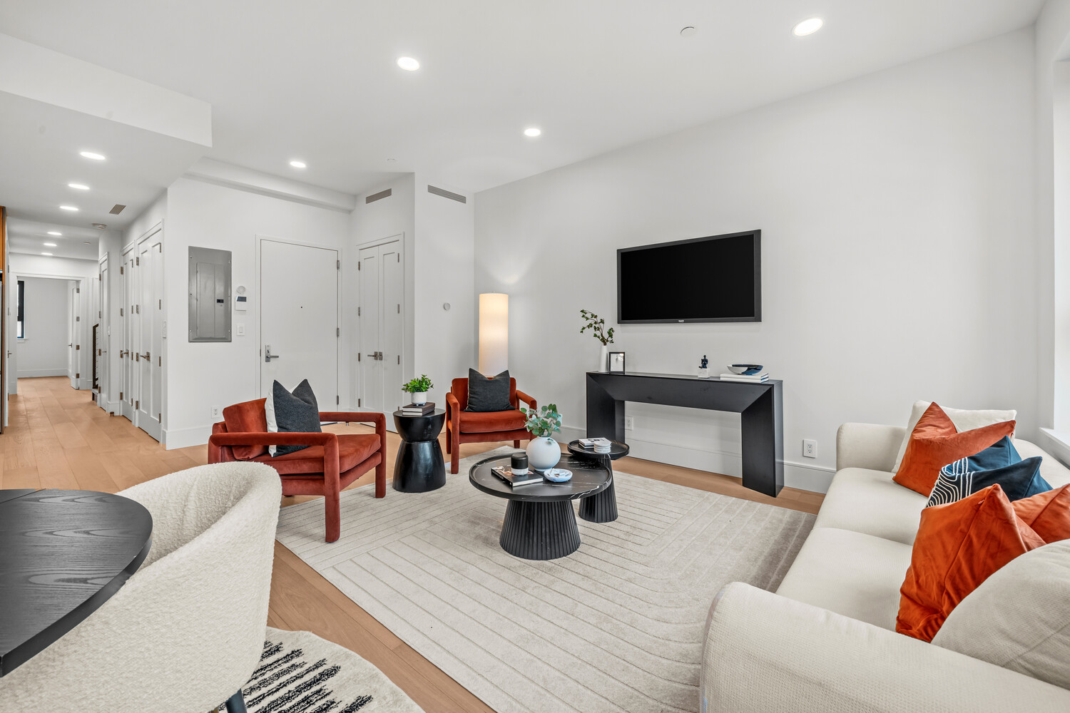 118 MADISON Street 4