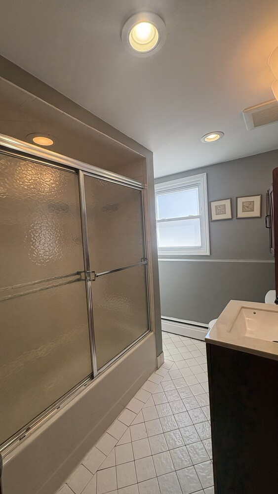 86 NOTRE DAME Avenue 1