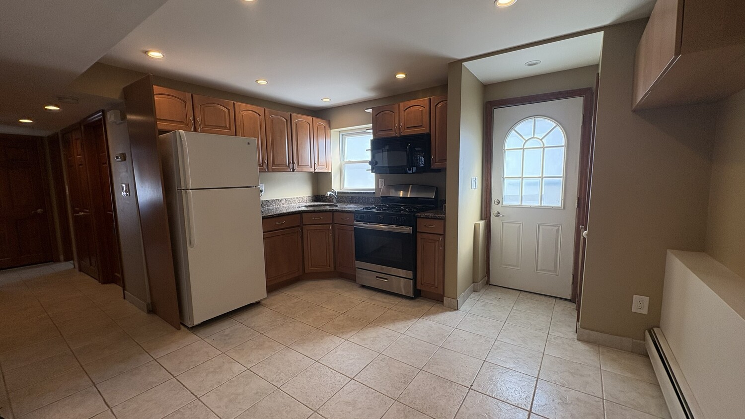 86 NOTRE DAME Avenue 1