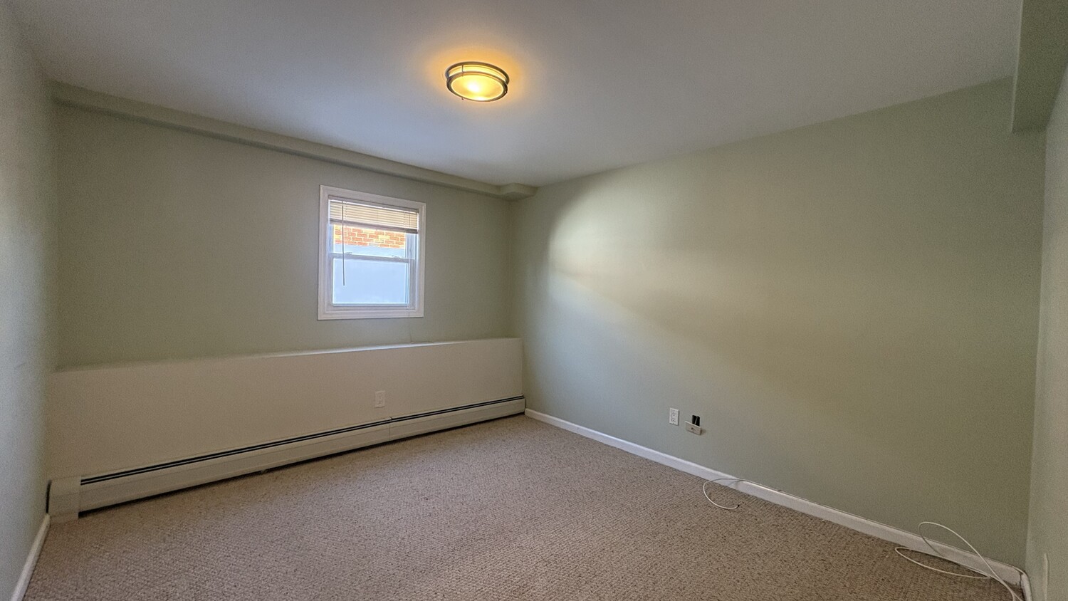 86 NOTRE DAME Avenue 1