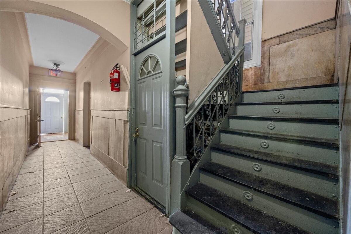 281 23RD Street