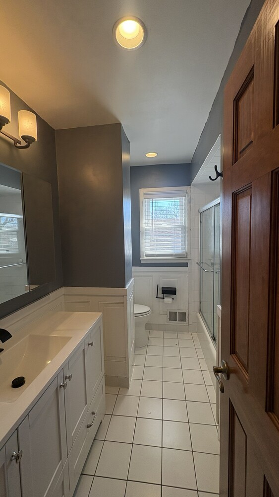 86 NOTRE DAME Avenue 2