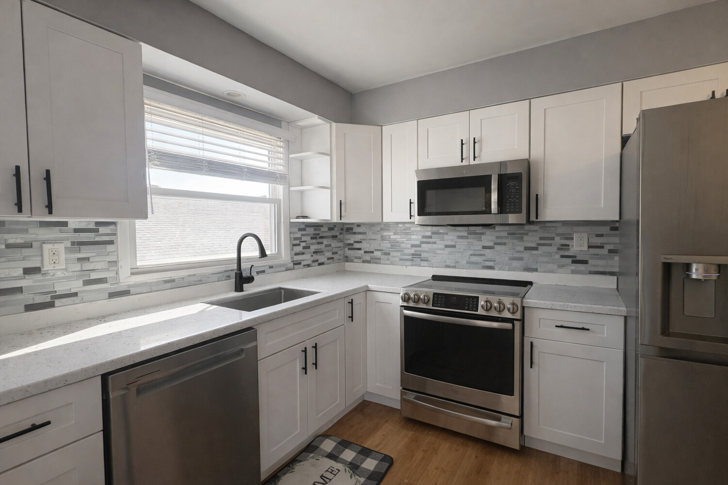 86 NOTRE DAME Avenue 2