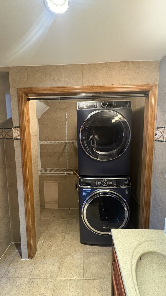 86 NOTRE DAME Avenue 2