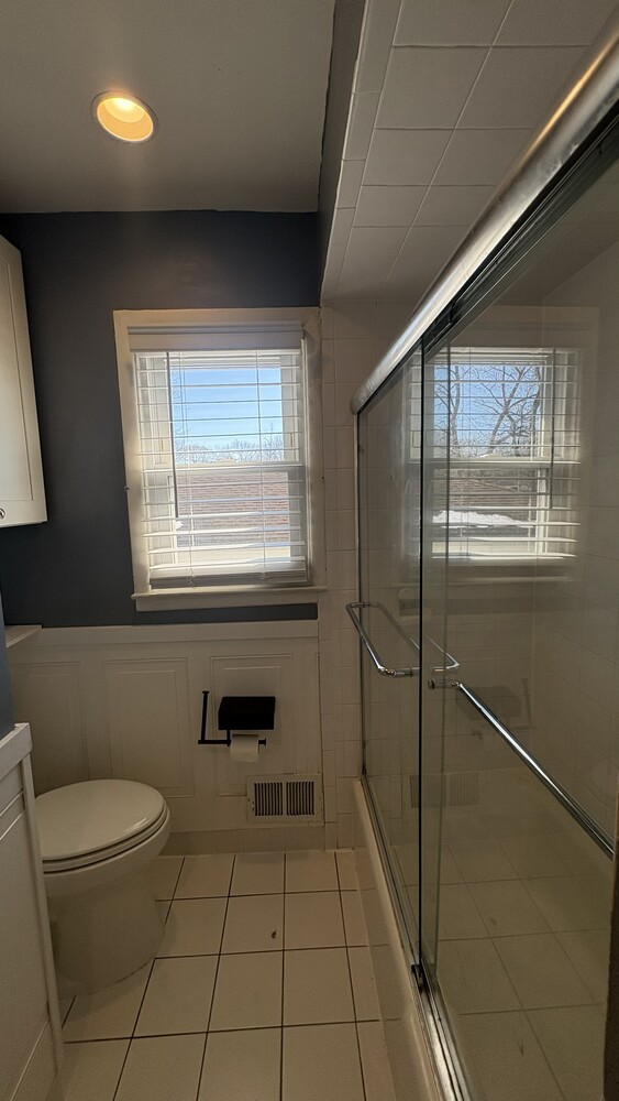 86 NOTRE DAME Avenue 2