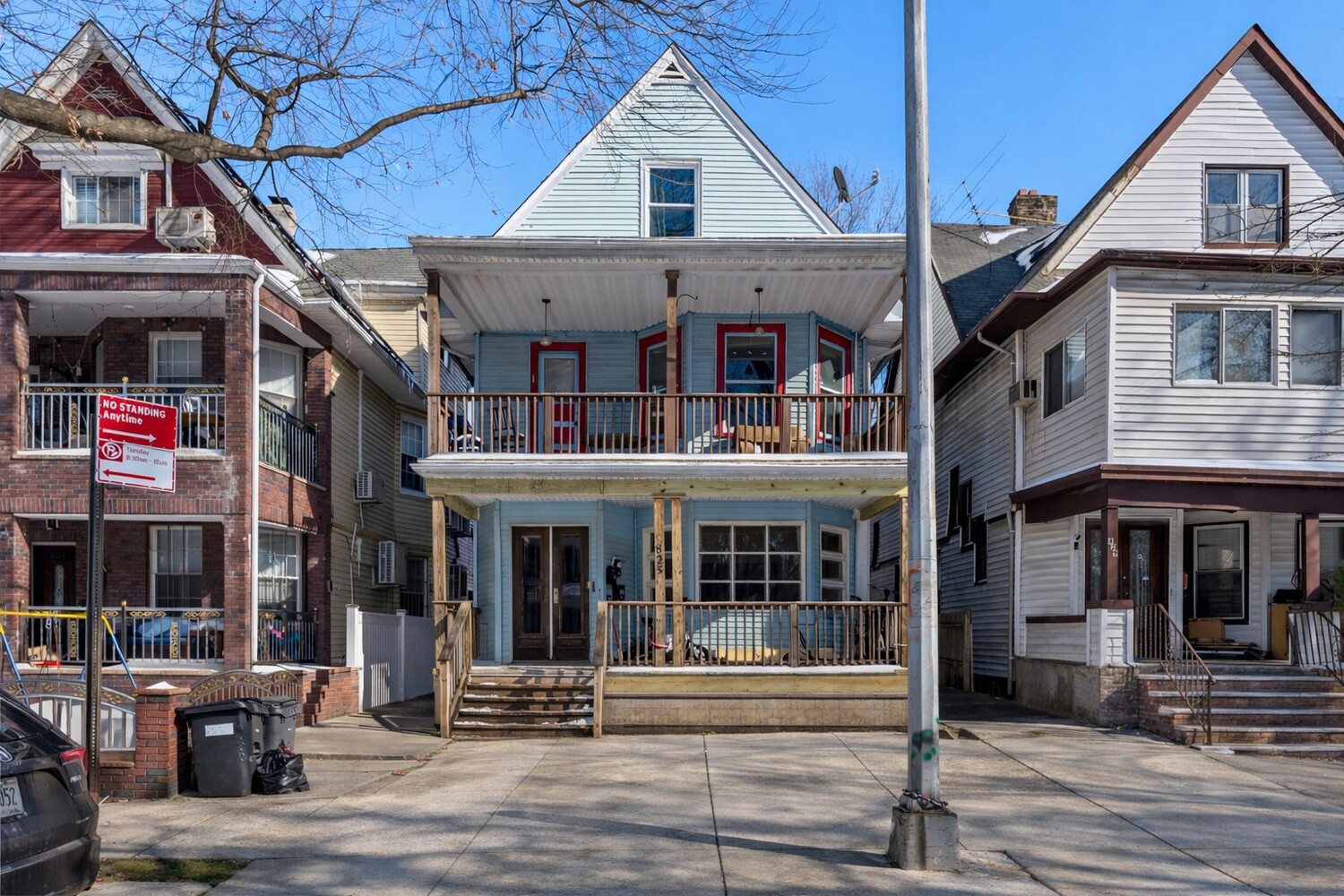 825 E 13TH Street