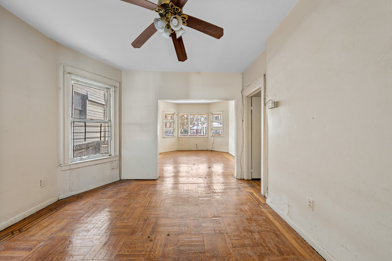 825 E 13TH Street
