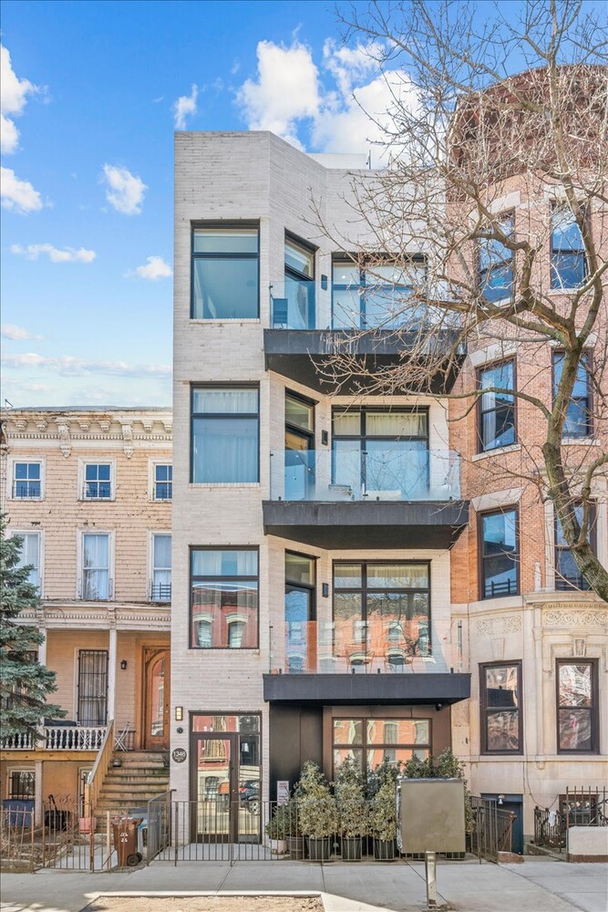 1346 PACIFIC Street 1A