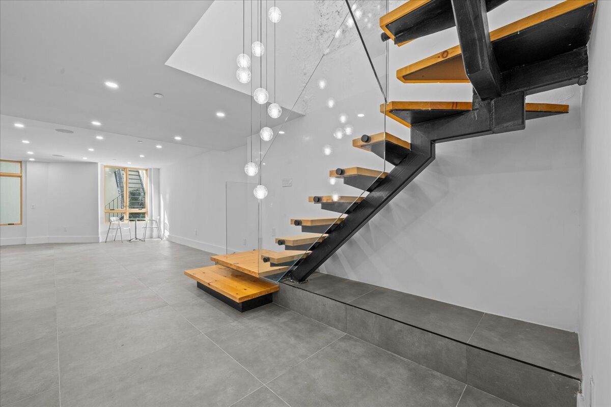 1346 PACIFIC Street 1A