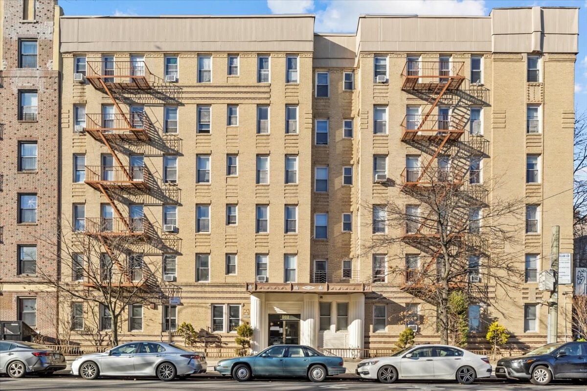 8502 FORT HAMILTON Parkway 6E