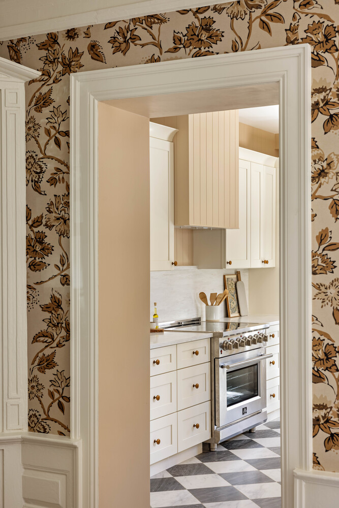 2102 ALBEMARLE Terrace