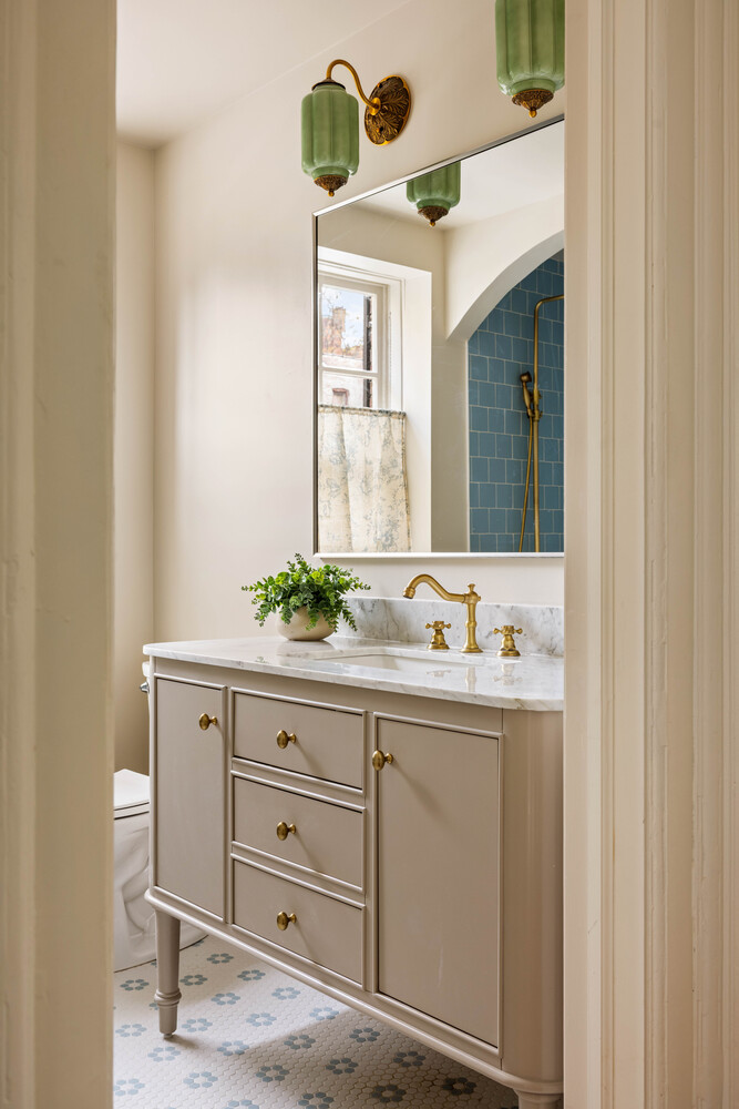 2102 ALBEMARLE Terrace