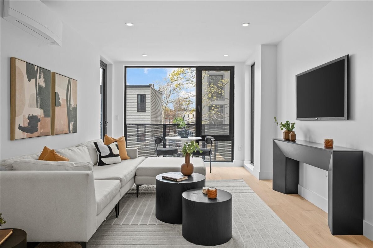 107 SCHAEFER Street 2B