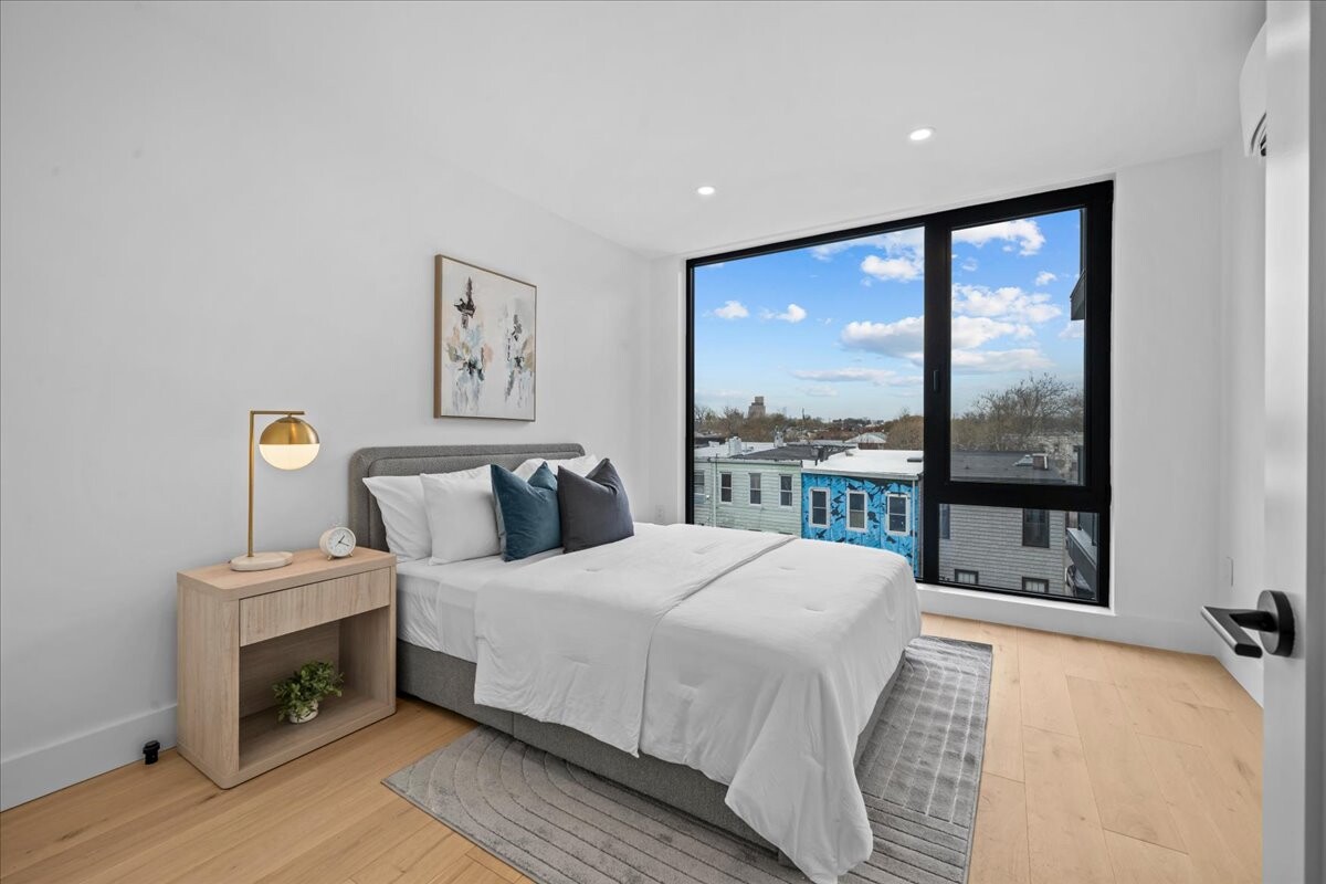 107 SCHAEFER Street 4C