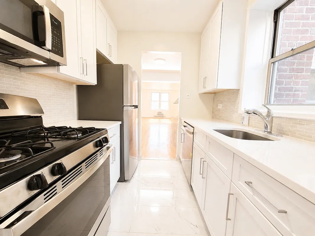 2331 OCEAN Avenue 5A