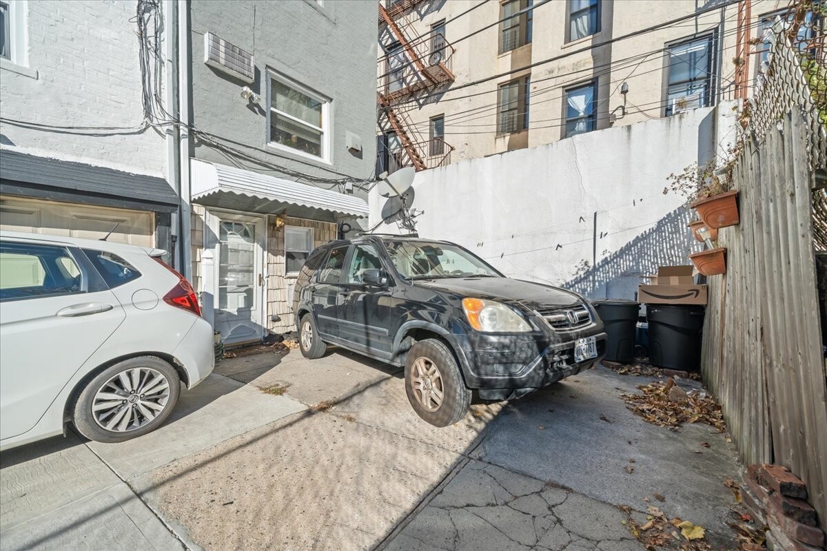 9315 LAFAYETTE Walk