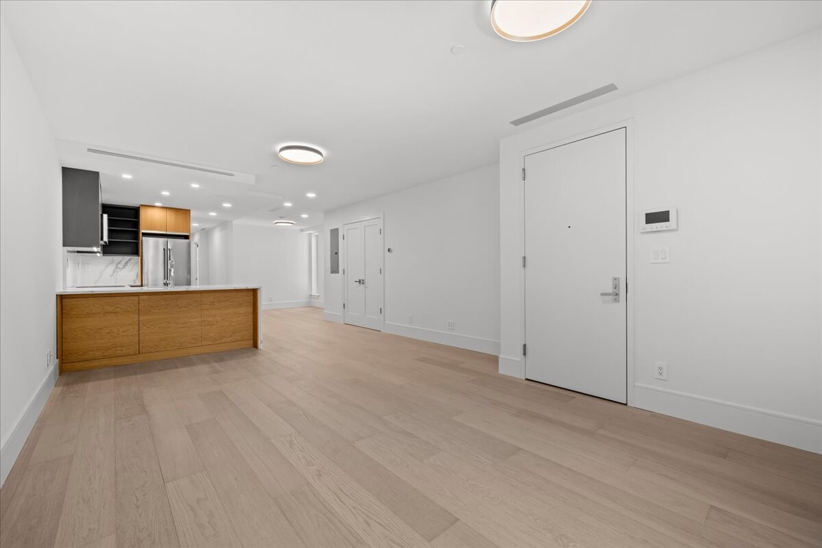 118 MADISON Street 2