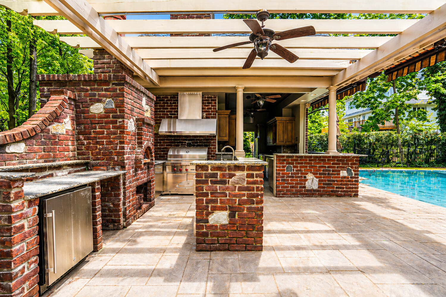 125 BENEDICT Road