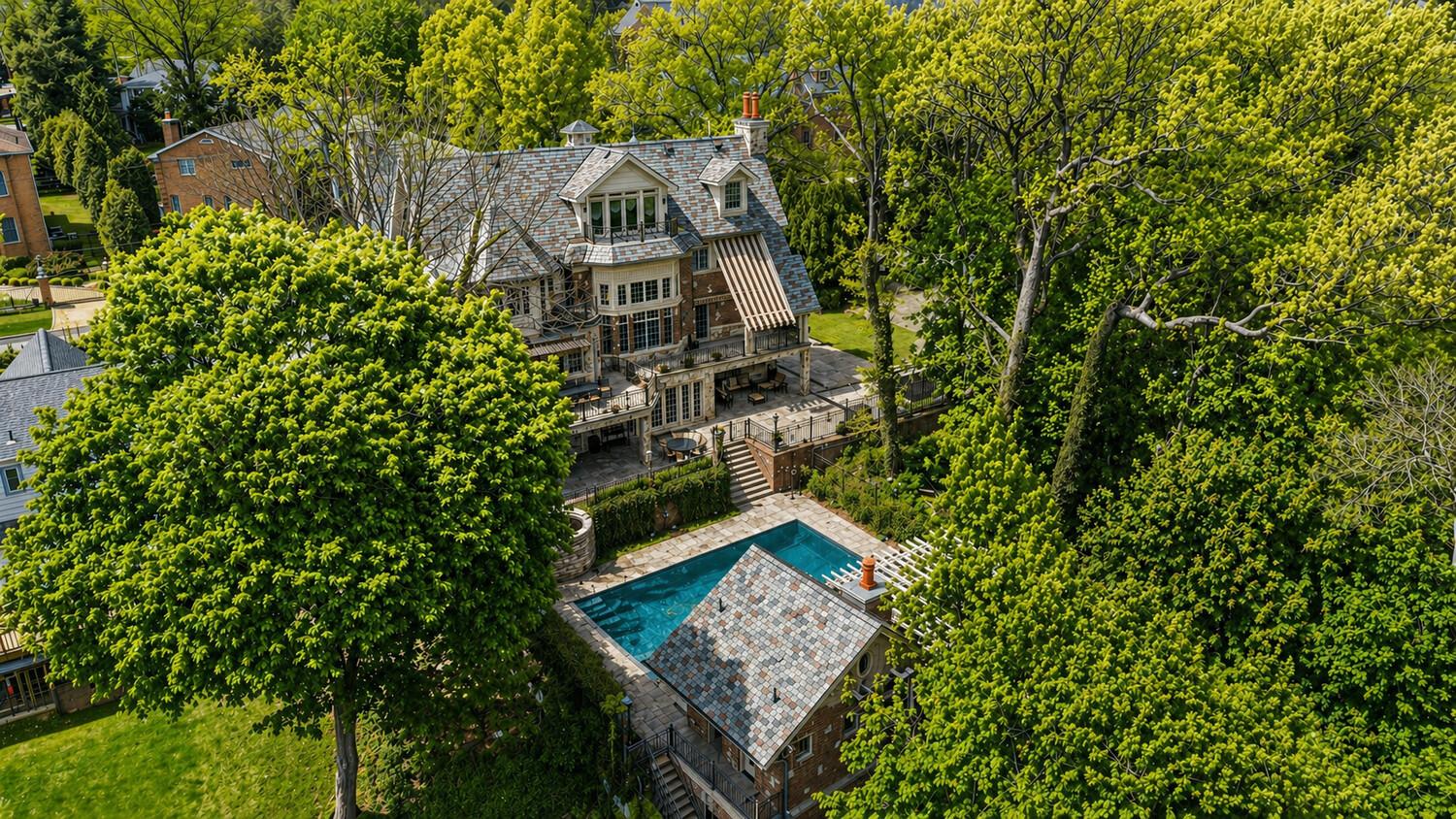 125 BENEDICT Road