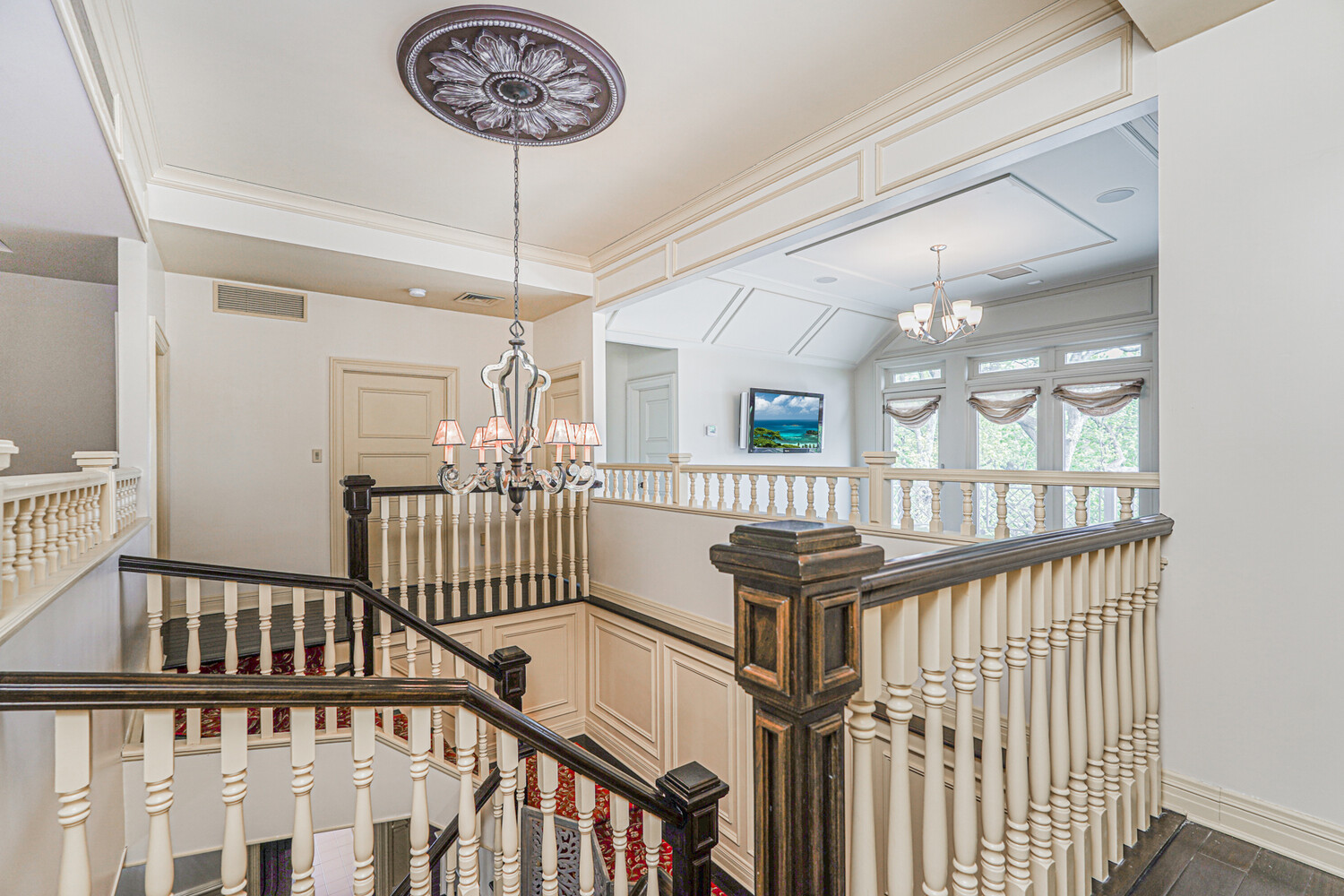 125 BENEDICT Road