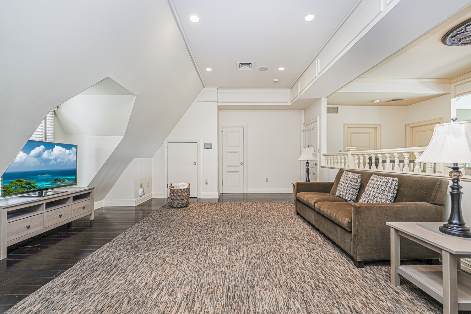 125 BENEDICT Road